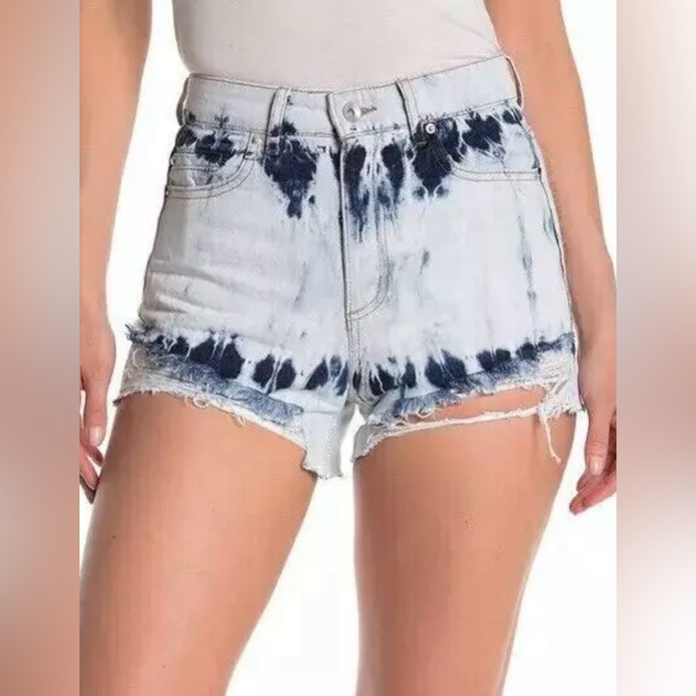 Tractr Denim  High Rise Shorts Distressed Tie Dye High Rise NWT $ 58